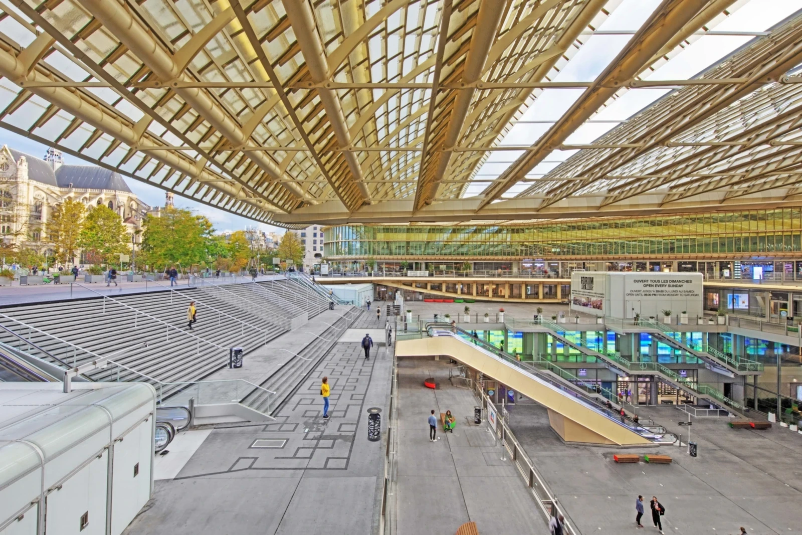 La canopée au Forum des Halles signée des architectes Patrick Berger et Jacques Anziutti